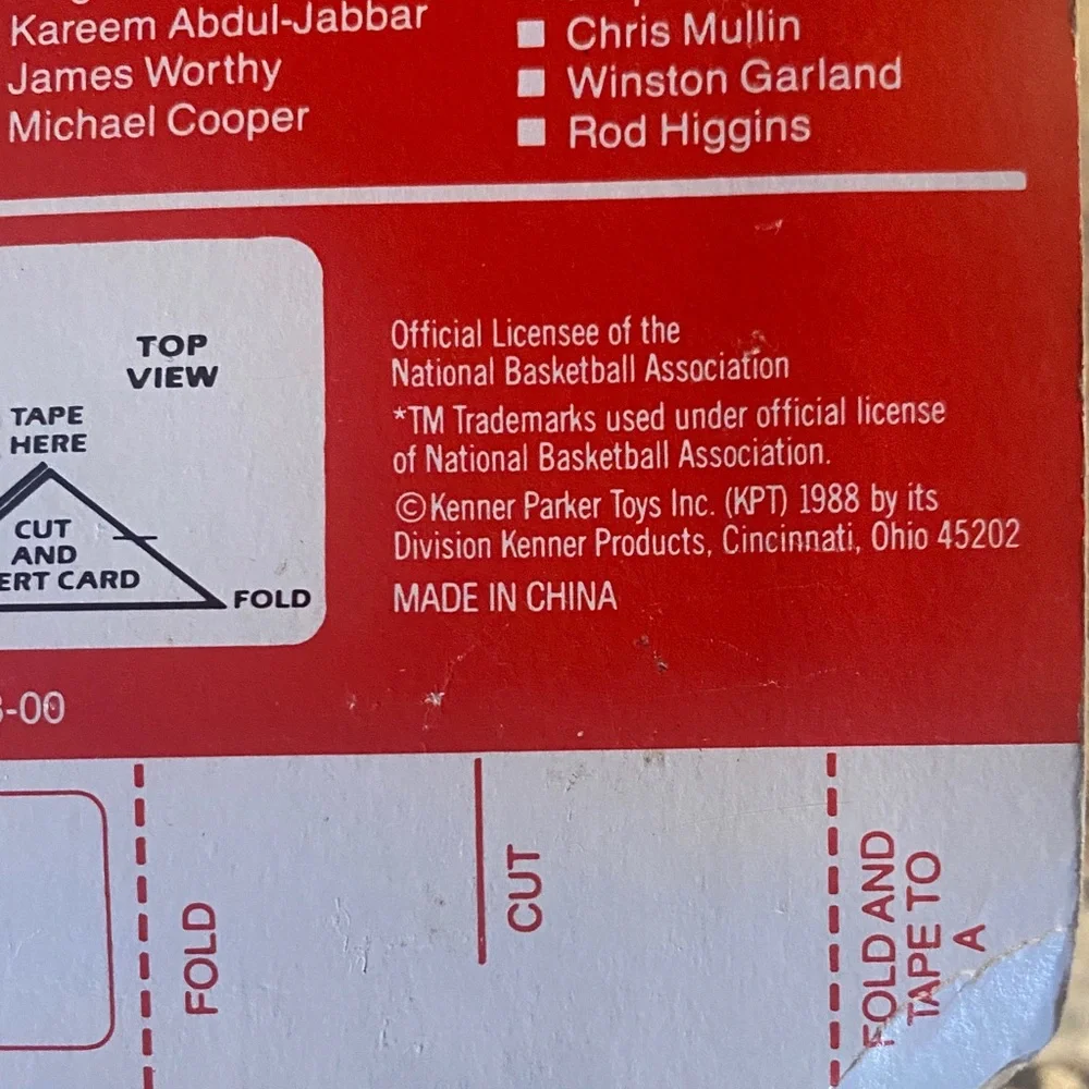 Kenner Michael Jordan Action Figure and card. - Picture 6 of 9